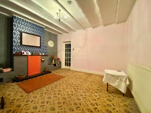 Dining Room- click for photo gallery